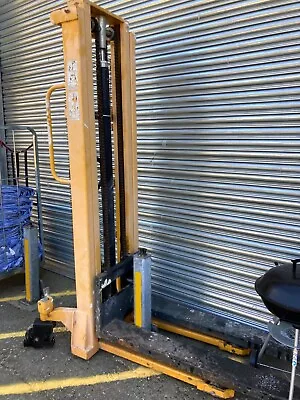 £899 • Buy 1500kg Manual High Lift Hand Hydraulic Pallet Stacker Truck Forklift