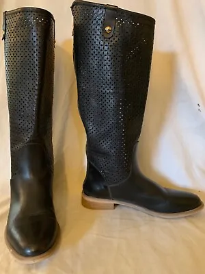 Vera Gomma Italy Black Perforated Boot Size 37. US 7 • $38