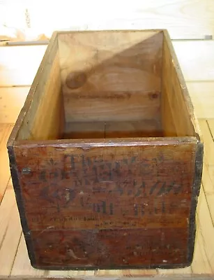 Antique Wood Shoe Advertising Crate THE MERY CALF BALS Hatch & Emery Chicago IL • $68