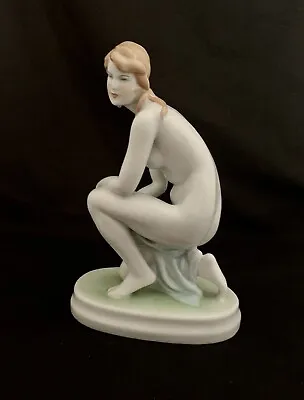$89.99 • Buy Antique Zsolnay Pecs Hungary Kneeling Nude Porcelain Figurine
