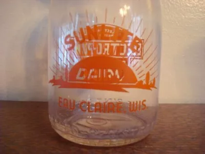 Vintage SUNLITE DAIRY Pint Milk Bottle MODERN TOP Eau Claire WISCONSIN • $12