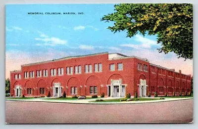 Postcard Linen Memorial Coliseum Marion Indiana Street View Vintage C1930-1945 • $4.75