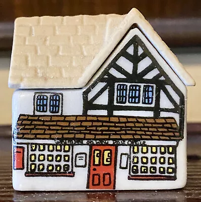 1981 Village In Porcelain By Wade Of England Miniature  Post Office  #12 • $18.95