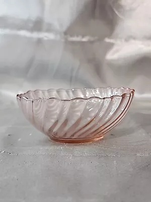 Vintage Pink Swirl ARCOROC Glass Serving Bowl Made In France 9  • $10