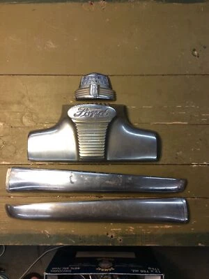 $112.30 • Buy Ford Super Deluxe 46-48 V8 Emblem Grill Chrome See Pictures Hotrod Rat Rod Read