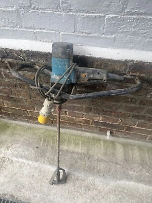 £30 • Buy Makita Ut120 110volt Paddle Mixer 