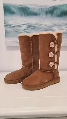 New UGG Australia Bailey Button Triplet II Women's Boot Size 5- Chestnut • $149