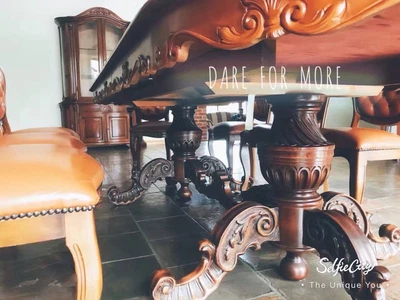 $800 • Buy Vintage Furniture Dinner Table And 8 Chairs