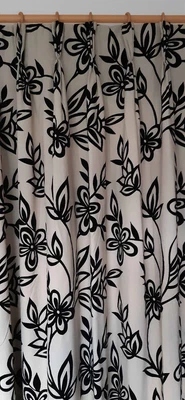 £70 • Buy Good Quality, Heavy-weight Stylish Curtains With Long Drop. Matching Roman Blind