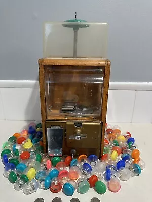 1950'Baby Grand  Gumball/Capsules Machine  W/Top  Extension And Over 100 Charms • $279