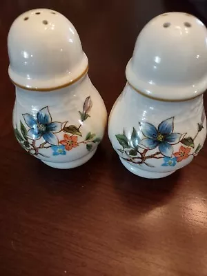 Mikasa Renaissance Monique Salt & Pepper Shakers See Notes  • $59.95