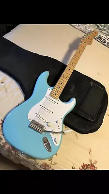 Fender Mexico Classic Series Stratocaster • $305