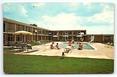 1960s MACON GA TOWN & COUNTRY MOTEL POOLSIDE US 80 UNPOSTED POSTCARD P3851 • $21.74