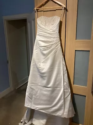 Maggie Sottero Wedding Dress Size 6 • £50