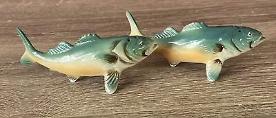 Wall-Eyed Walleye Pike Fish Salt Pepper Shakers Victoria Ceramics Vintage Japan • $17.99