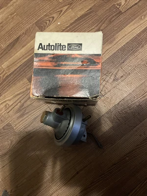 $499.95 • Buy NOS AUTOLITE C8AF-12378-D FORD VACUUM ADVANCE V8 4 Speed