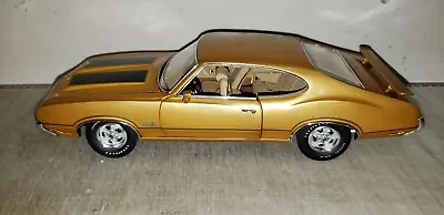 Acme: 1:18 Dr Olds 1970 Oldsmobile 442  In Gold- Release #1 In The Series • $174.99