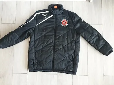 FLEETWOOD TOWN FOOTBALL MANAGERS COAT Puma WARM PADDED PUFFER BLACK LARGE • £29.99