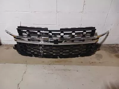 TAHOE     2021 Grille 3899062 • $715