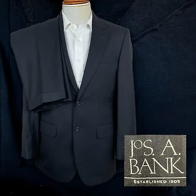 Jos A Bank 2 Piece Suit Mens 38R 32x31 Dark Gray Stripe Wool • $79.20