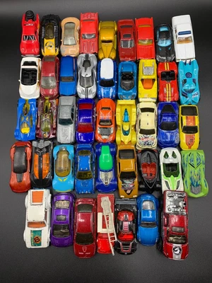 $2.50 • Buy Hot Wheels/MGA/Matchbox/ERTL/Maisto/Tomica Diecast Cars