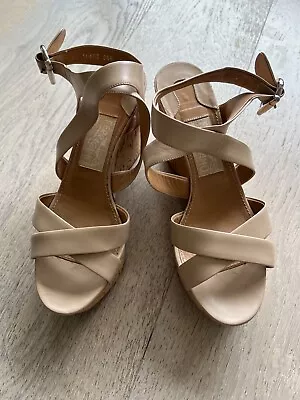 Ferragamo Shoes 38 Beige Almost New • $9.89