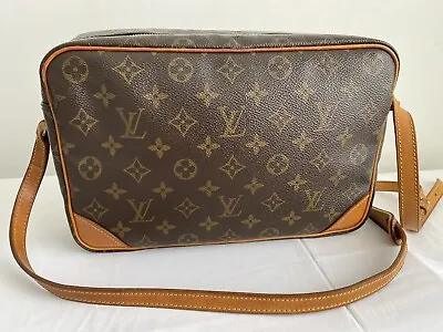 $599 • Buy Louis Vuitton, Reporter Cross Over Shoulder Bag, Preloved Condition