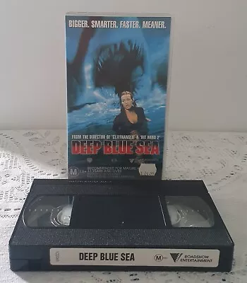 Deep Blue Sea VHS 1999 Thomas Jane • $14.95