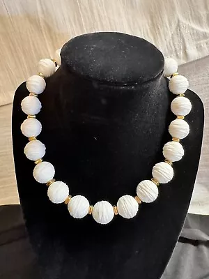 Vintage Trifari White And Gold Beaded Necklace • $23.95