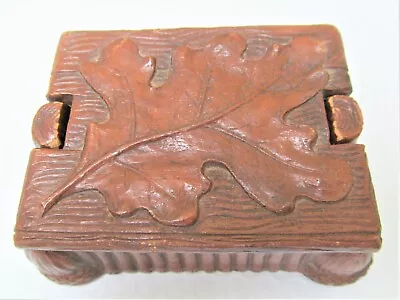 Vintage SYROCO Molded Wood Pulp Maple Leaf And Acorn Box W/Lid • $31.50