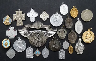 Lot Of 25 ANTIQUE Vintage CATHOLIC SAINT Religious HOLY MEDAL Pendant Badge • $29.95