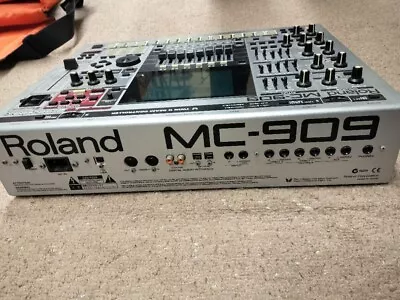 MC-909 Roland ~ 16-bit Sampling Groove Box ~ Power On / Bad LCD / Tested Used • $569.06