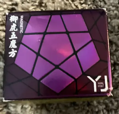 $13.50 • Buy YJ Yuhu Megaminx V2 M Magnetic Magic Speed Cube Stickerless Professional Fidget