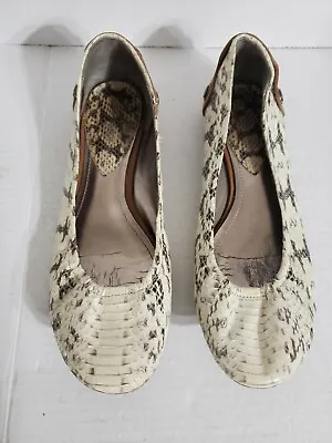 B. Makowsky Womens Shoes 9.5 Leather Snake Flats Slip On  • $34