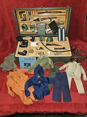 VINTAGE GI JOE 1964 FOOT LOCKER With TRAY & ASSORTED ACCESSORIES • $22.50