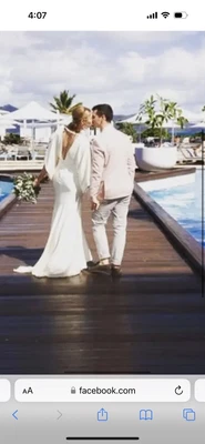 $150 • Buy ASOS Bridal Wedding Dress 
