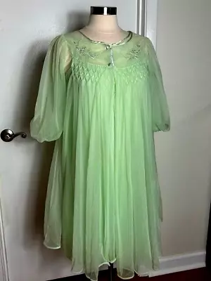 Vintage MOVIE STAR Mint Green Nylon Peignoir Robe Nightgown Negligee Set Medium • $72
