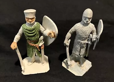 2 Piece Lot Of Hinton Hunt Medieval Knights Figures 54mm Completed • $4.99