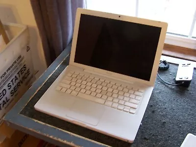 Apple MacBook A1181 13 Inch Laptop - Estate Sale SOLD AS IS • $27.55