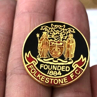 £2.49 • Buy Quality Non League Folkestone  Fc Crest  Enamel Pin Badge