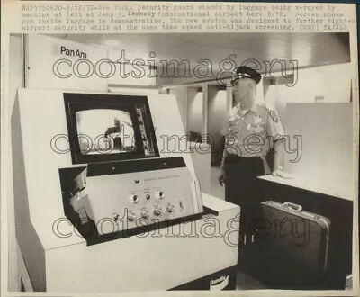 1972 Security Guard With Bendix X-Ray Machine At JFK Airport 1970s Press Photo • $15