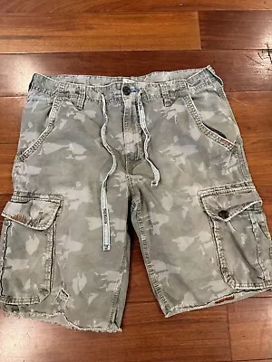 A38-True Religion Men's Cutoff Cargo Shorts Green Camouflage • Size 36 • $40