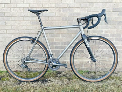 $3499 • Buy Mosaic XT-1 Titanium CX / Gravel Bike - Shimano Ultegra, HED Wheels, ENVE Fork