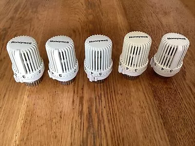 Honeywell VT15 TRV Thermostatic Radiator Heads X 5 • £12