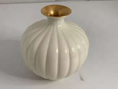 LENOX Sweetbriar White/Gold Bud Vase • $8