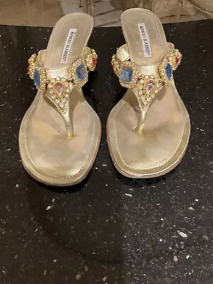 MANOLA BLAHNIK SZ  EU40 Gold  JEWELED THONG SCANDALS • $65