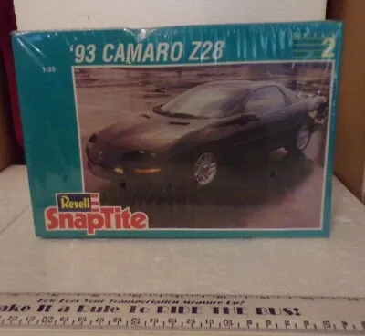 Look  Revell 93 Camaro Z28 Snap Tite 1/25 Scale  Model Kit Nib • $40