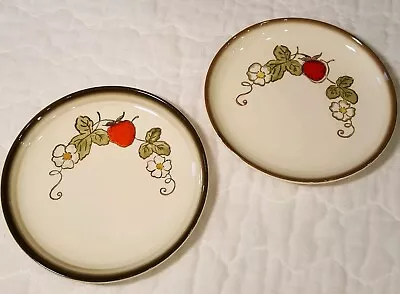 Lot Of 2 Vintage Poppy Trail California Strawberry By Metlox Small Plates 6.5  • $19