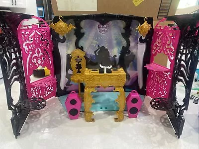 Monster High Doll 13 Wishes SPECTRA VONDERGEIST DJ Party Lounge Playset • $29.99