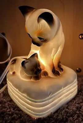 Vintage Cute Porcelain/Ceramic Siamese Cat & Kitten On Pillow Night Light • $19.99